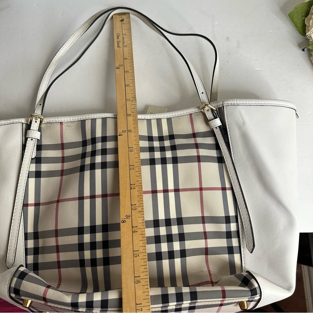 Burberry White Leather & Beige Nova Check Tote - Picture 15 of 15